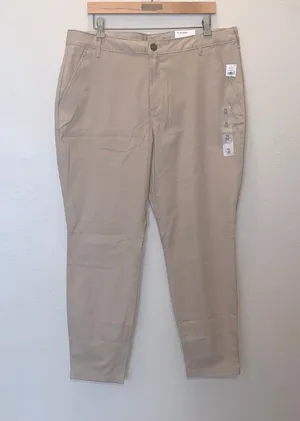 NWT Old Navy High Rise Skinny Full Length Khaki Pants 18 Adjustable Waist thumbnail 1