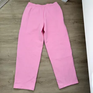 Aritzia Cozy Sweatfleece Mega Straight Sweatpant in JellyBean Pink thumbnail 5