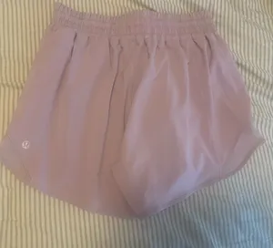 Lululemon Hotty Hott 4” Shorts size 6 thumbnail 1