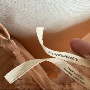 ANTHROPOLOGIE Tan Pleated Tulle Tank Size Medium‎ thumbnail 6
