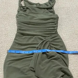Elegant Asymmetrical Green Dress Saints & Secrets Size XS thumbnail 13