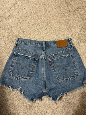 Levi’s denim shorts  thumbnail 2
