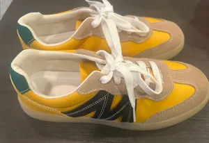 SHEIN Yellow and Black Women's Lace-Up Sneakers thumbnail 1