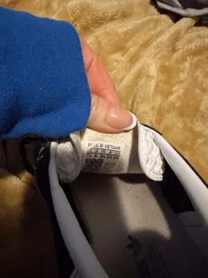 Adidas Shoes thumbnail 2