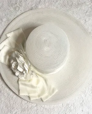 American Vintage Vintage Ivory White Wide Brim Floral Fascinator Derby Hat Wedding Church Bride thumbnail 1