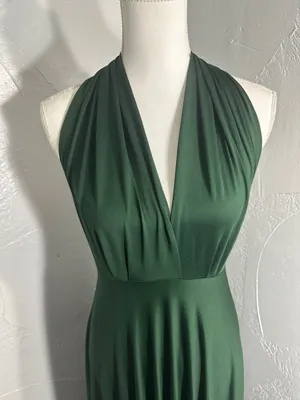 Backless Halter Maxi Dress in Emerald Green Size undefined thumbnail 9