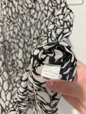 WAYF‎ Nordstrom Rack Sleeveless Black & White Printed faux Wrap-Front Top small thumbnail 4