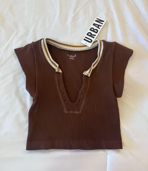 Urban Outfitters Top thumbnail 1