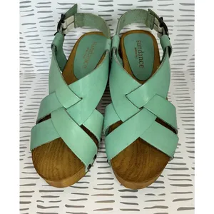 Sundance‎ Denira Mint Green Leather Wood Clog Sandals Made in Italy EU 37 Boho thumbnail 5