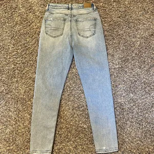 American Eagle Mom Jean Size 2 thumbnail 2