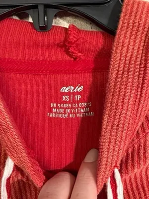Aerie red ribbed cropped hoodie, size XS thumbnail 2