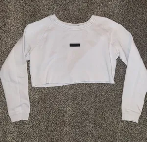 Alphalete crop sweatshirt  thumbnail 1