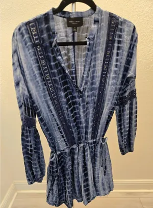Romeo + Juliet Couture S Tie Dye Crochet Trim Mini Dress Womens Blue Boho V-Neck thumbnail 1
