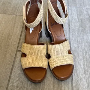 Zodiac IDA Woven‎ Raffia Block Heel Sandals Beige Ankle Strap SZ 8 thumbnail 3