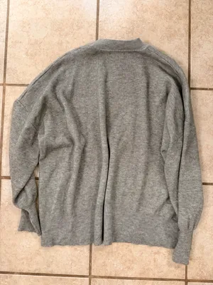 Gray Oversized Sweater Size M thumbnail 4