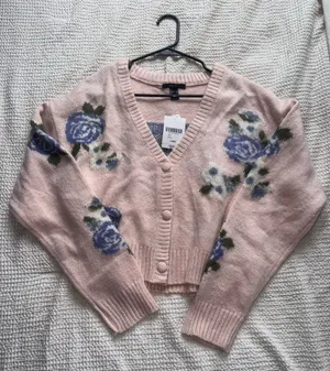 Forever 21 Sweater thumbnail 5