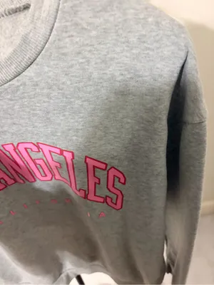 SHEIN Gray Crewneck Sweatshirt with Pink Los Angeles Graphic thumbnail 4