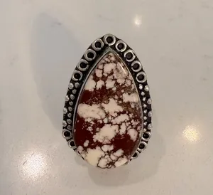 Elegant Brown and White gemstone Teardrop Ring thumbnail 1