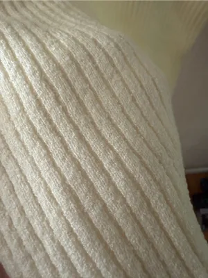 Lovers + Friends White Ribbed V-Neck tank thumbnail 5