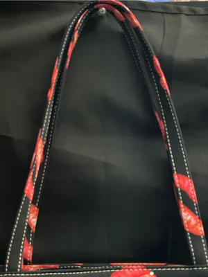Black Molded Tote Shoulder Hand Bag with Red Lip & Rhinestone Print thumbnail 8