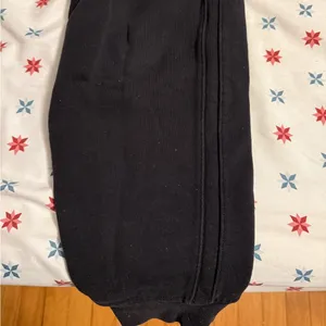 Lululemon women’s black joggers thumbnail 4