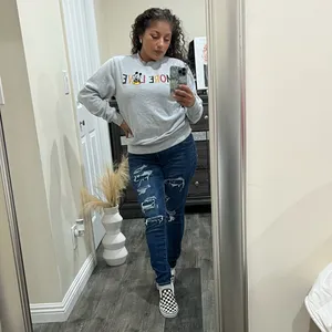 ❤️💛MICKY MOUSE SWEATER💛❤️ thumbnail 2