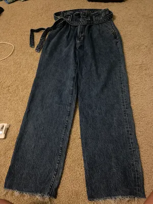 mom jeans thumbnail 1