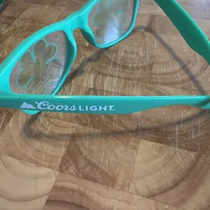 Coors Light‎ Shamrock Green Glasses St. Patrick's Day Fun Dress Irish 4 Clover thumbnail 2