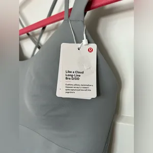Lululemon Like a Cloud size 4 bra thumbnail 4