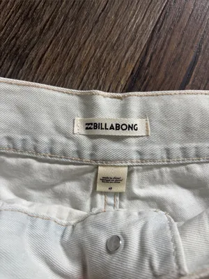 Billabong Light Wash High-Waist Denim Belted Shorts Tie Waist Cuffed Sz 28 Jorts thumbnail 8