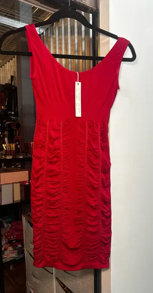 Dress Red thumbnail 1