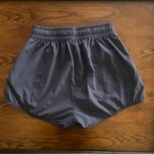 Alphalete Swift Shorts thumbnail 3