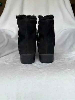 Santana Canada Black Suede Faux-Fur Trim Ankle Boots New thumbnail 4