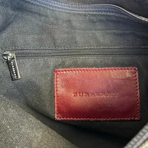Burberry Vintage Y2K Denim Blue Icon Stripe Leather Strap Hobo Shoulder Bag thumbnail 5