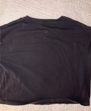 Lululemon Cropped workout tee thumbnail 2
