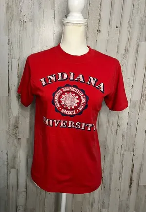 Vintage Indiana University‎ Women's Red Graphic T-Shirt Size Medium 1980s thumbnail 1