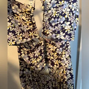 Allison & Kelly NWT Floral Cut Out Dress thumbnail 2