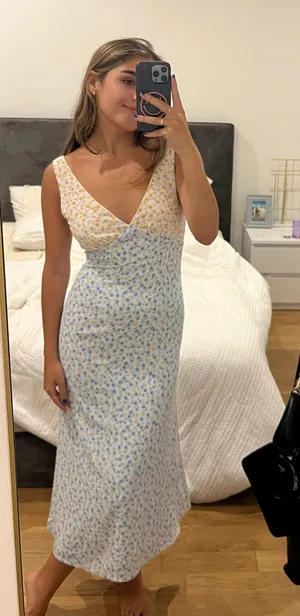 Dress thumbnail 2