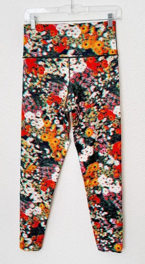 [Aerie] Offline Pixelated Floral Print Shadow 3D High Rise Leggings Size Large L thumbnail 1