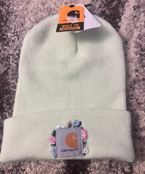 Beanie With Flowers thumbnail 2