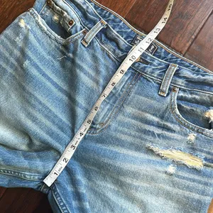 Abercrombie & Fitch Annie High Rise Girlfriend Jeans 29 / 8 thumbnail 3