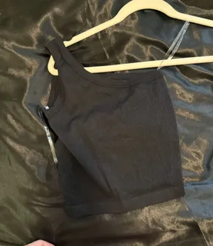 One shoulder black crop top thumbnail 1