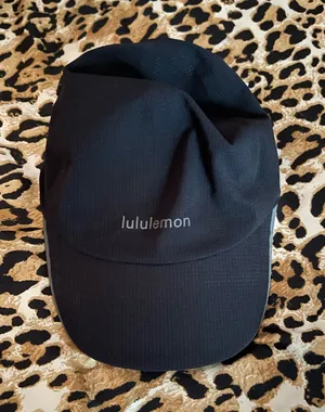 Lululemon Hat thumbnail 1