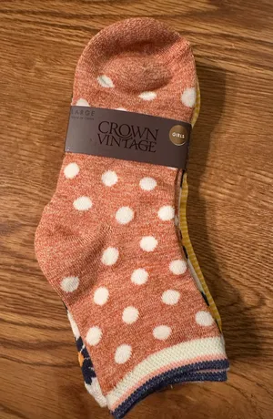 Crown Vintage girls socks size large Multiple thumbnail 1