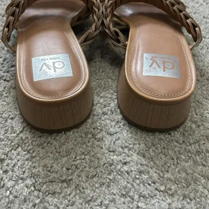 DV‎ Dolce Vita Nalani Braided Block Heel Sandals Tan Cream Ombre Womens 9 thumbnail 4