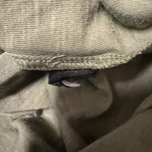 2186 | White House Black Market Slub Knit V-Neck Tee Olive Green Women M thumbnail 6