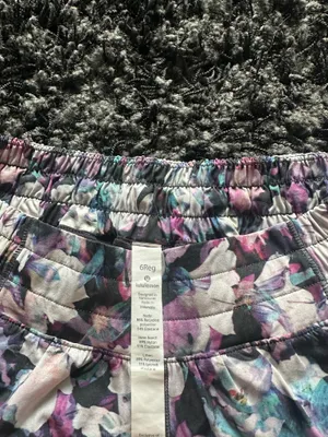 Lululemon Shorts thumbnail 4