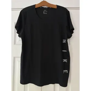 Nike Running Dri-FIT Black Short Sleeve Reflective Graphic T-Shirt Large thumbnail 2