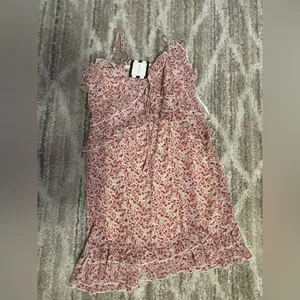 Floral red dress spaghetti straps L thumbnail 2