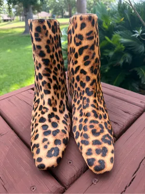 Ann Taylor $268 Leopard Calf Hair Skinny Heel Pointed Toe Booties Size 8M thumbnail 4